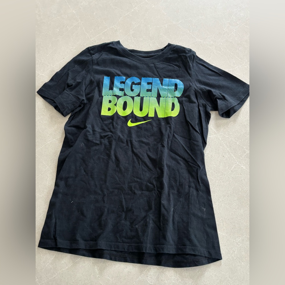 Nike Kids 'Legend Bound' Black Graphic Tee Size Medium